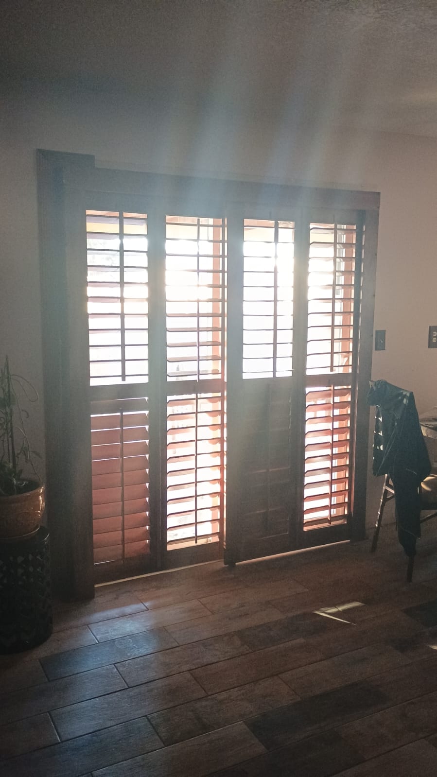 Shutters, imagen 28
